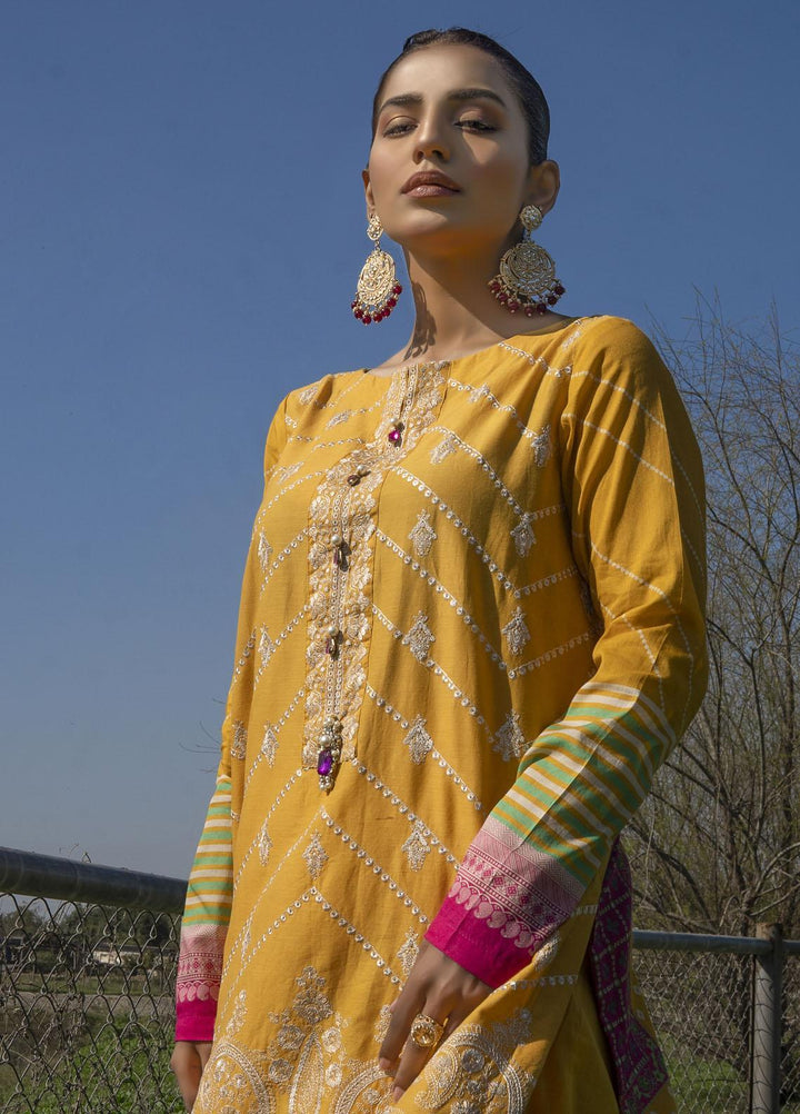 Dastaan by Afifa Iftikhar Embroidered Lawn Suits Unstitched 2 Piece AI22DU Naqoos - Summer Collection
