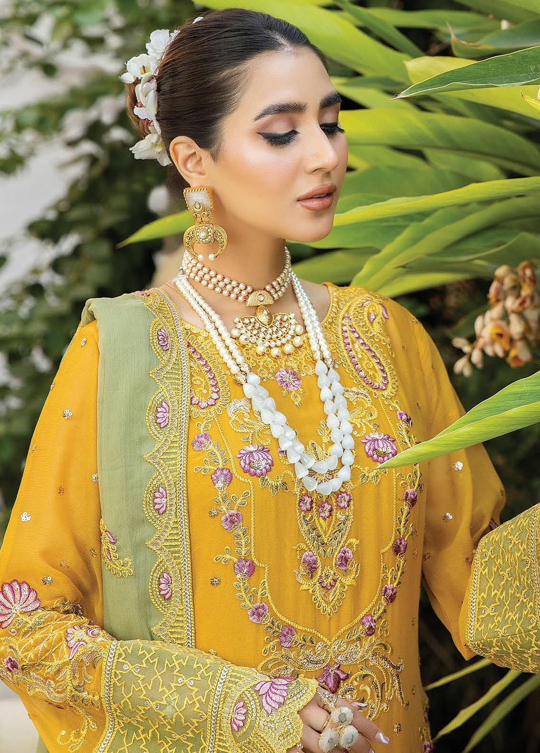 De Lambent Majestic By Imrozia Premium Embroidered Chiffon Suits Unstitched 3 Piece IMP23DLM M-39 Lia - Luxury Collection
