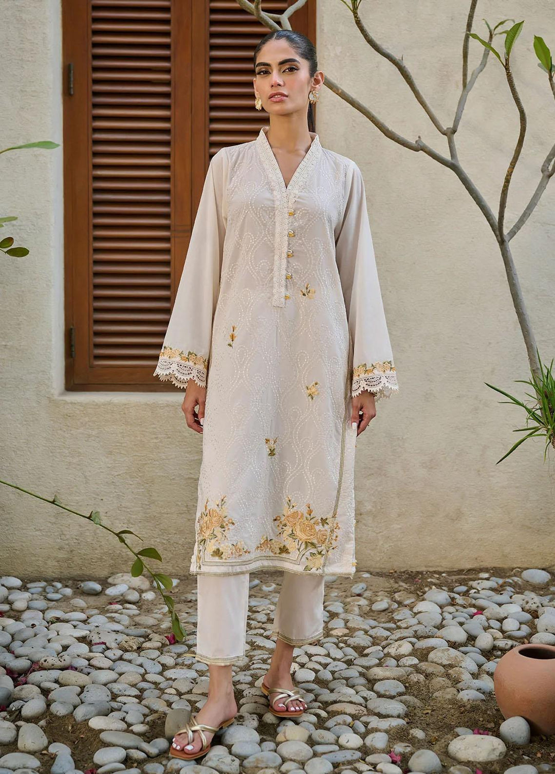 Dhanak Pret Embroidered Lawn 2 Piece DHK23F DC-2154 OFF WHITE