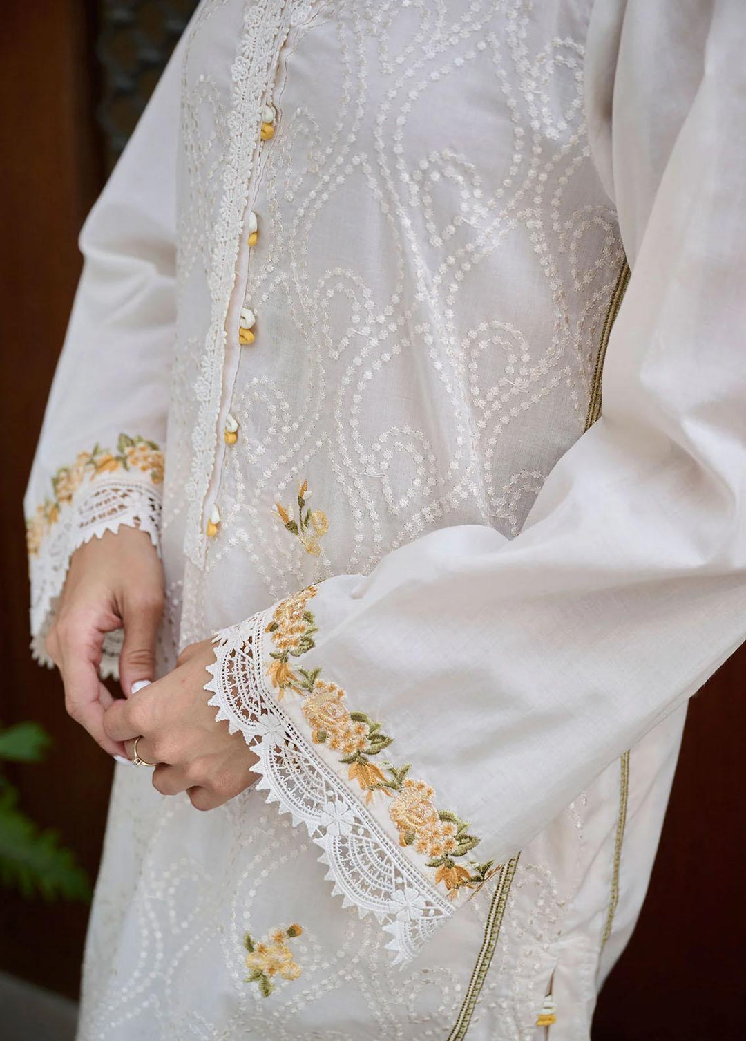 Dhanak Pret Embroidered Lawn 2 Piece DHK23F DC-2154 OFF WHITE
