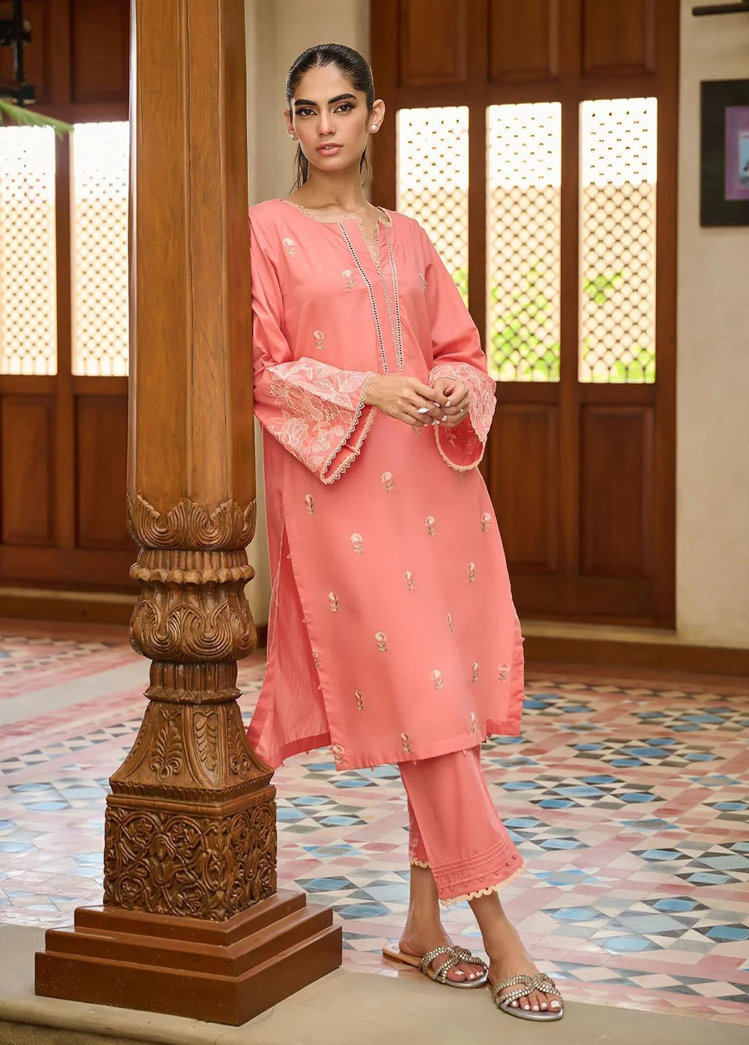 Dhanak Pret Embroidered Lawn 2 Piece DHK23F DC-2193 PEACH