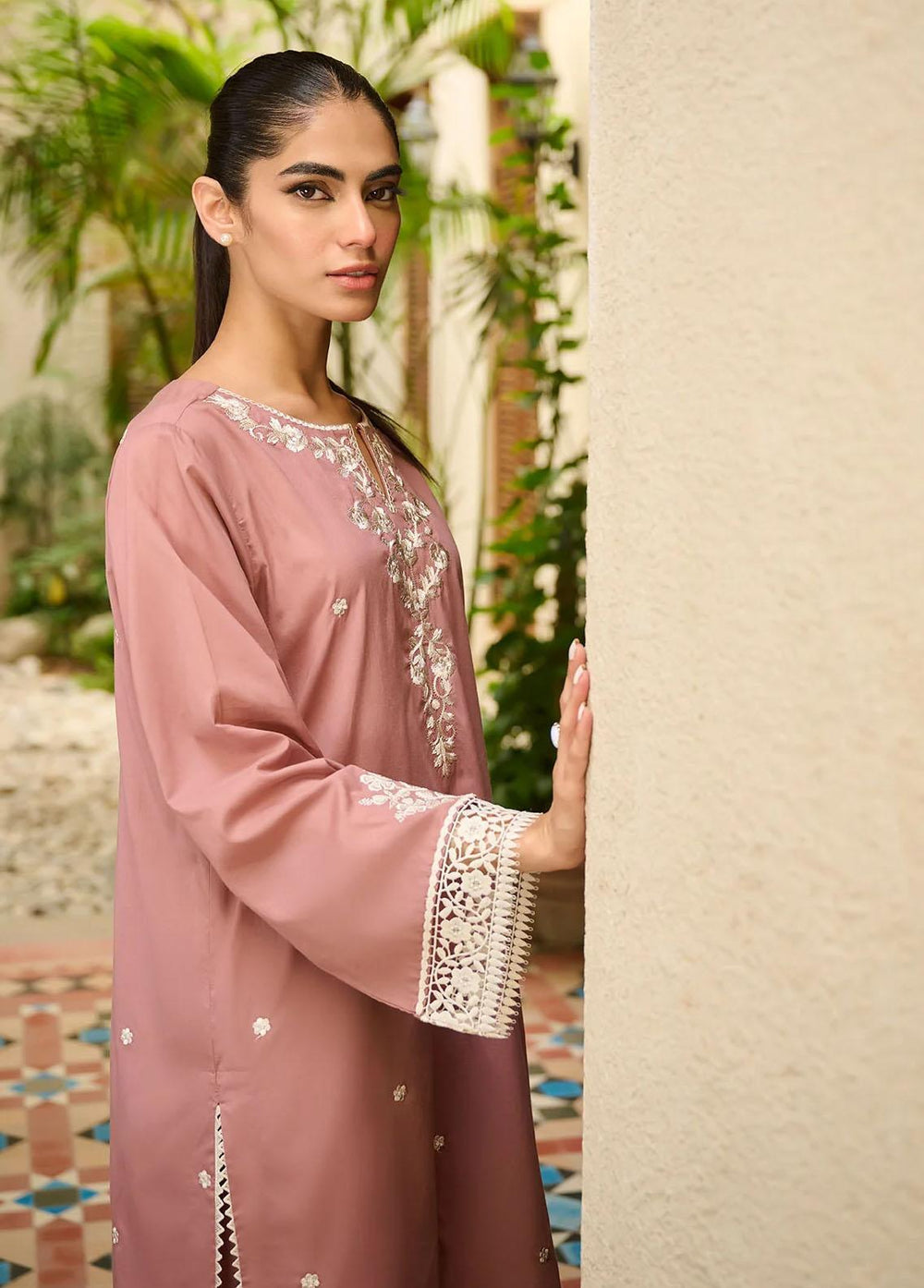 Dhanak Pret Embroidered Lawn 2 Piece DHK23F DC-2195 MAUVE