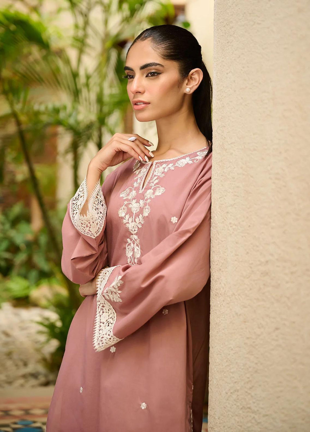 Dhanak Pret Embroidered Lawn 2 Piece DHK23F DC-2195 MAUVE