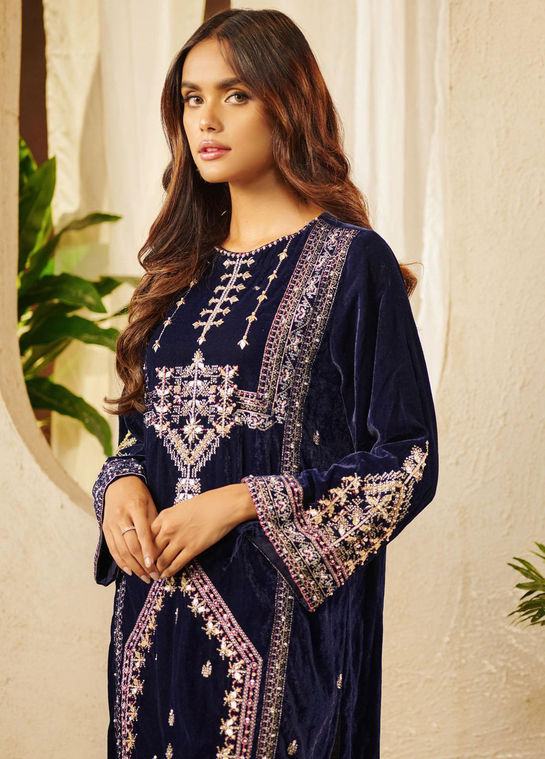 Dhanak Luxury Pret Embroidered Velvet Shirt DA-1531 BLUE