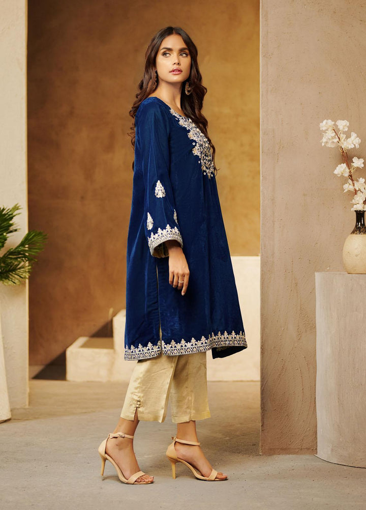Dhanak Luxury Pret Embroidered Velvet Shirt DA-1542 TURQUOISE-BLUE