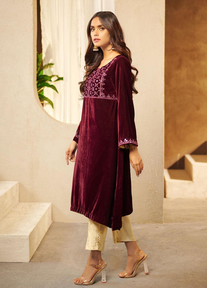 Dhanak Luxury Pret Embroidered Velvet Shirt DA-1545 MAROON