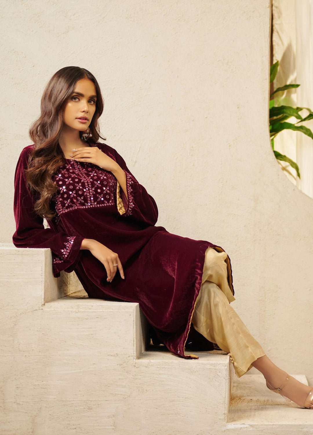 Dhanak Luxury Pret Embroidered Velvet Shirt DA-1545 MAROON