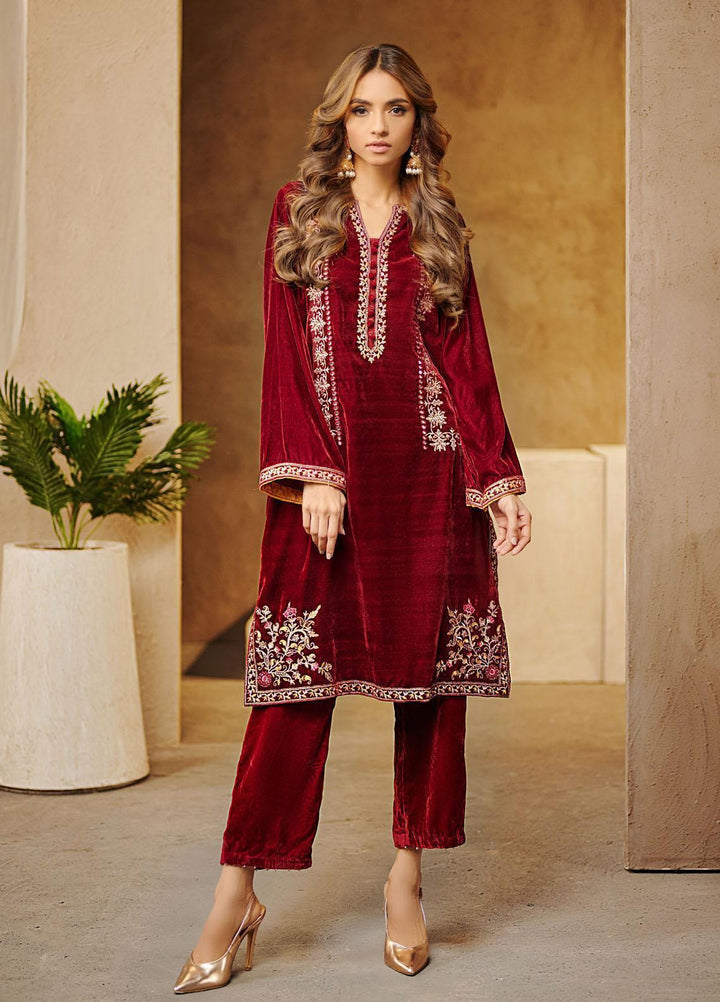 Dhanak Luxury Pret Embroidered Velvet Shirt DA-1548 MAROON