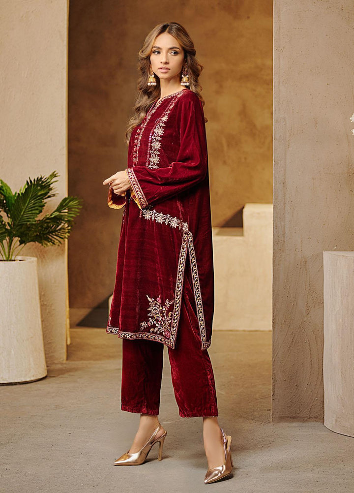 Dhanak Luxury Pret Embroidered Velvet Shirt DA-1548 MAROON