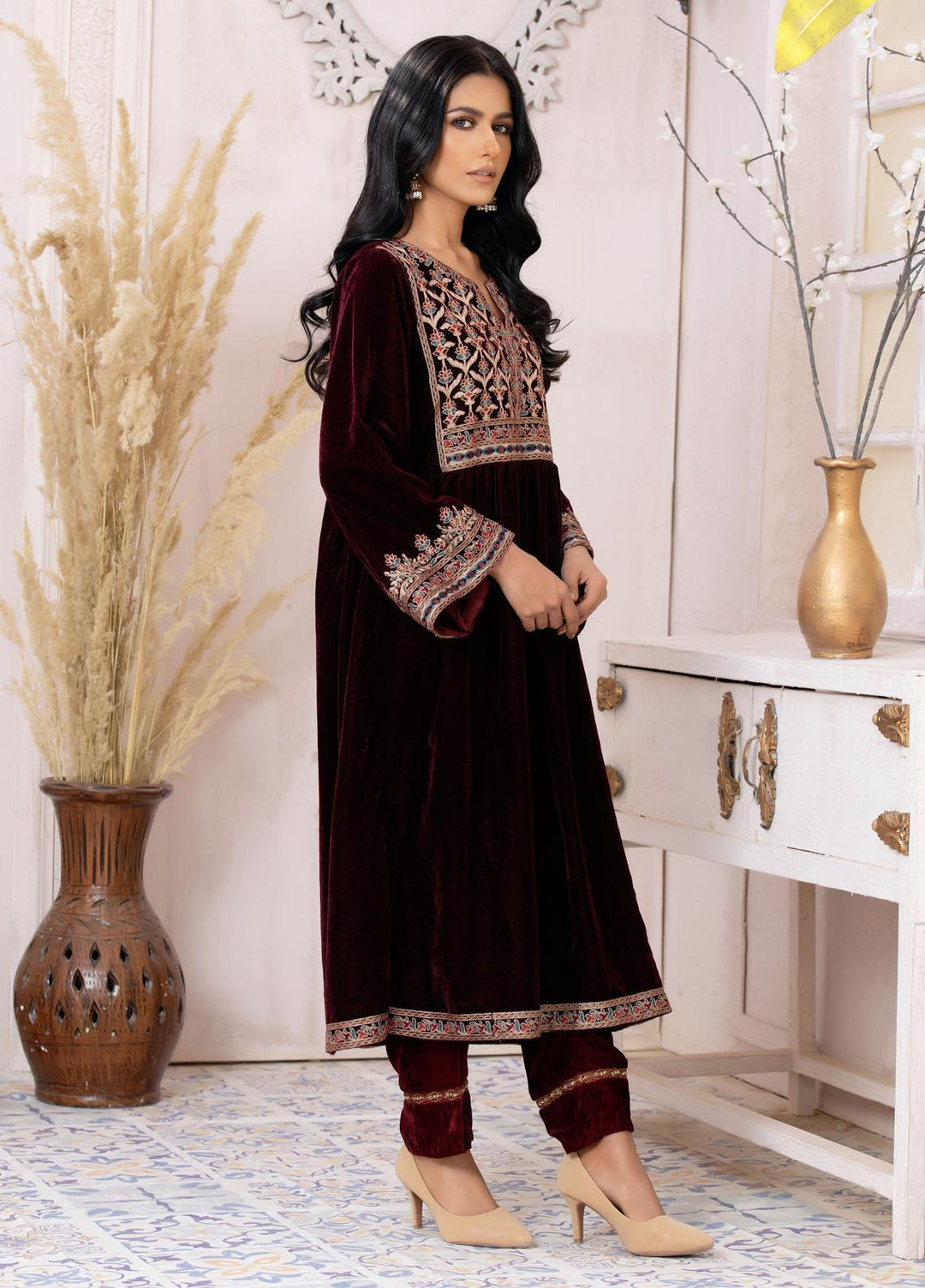 Dhanak Luxury Pret Embroidered Velvet Shirt DA-1583 MAROON