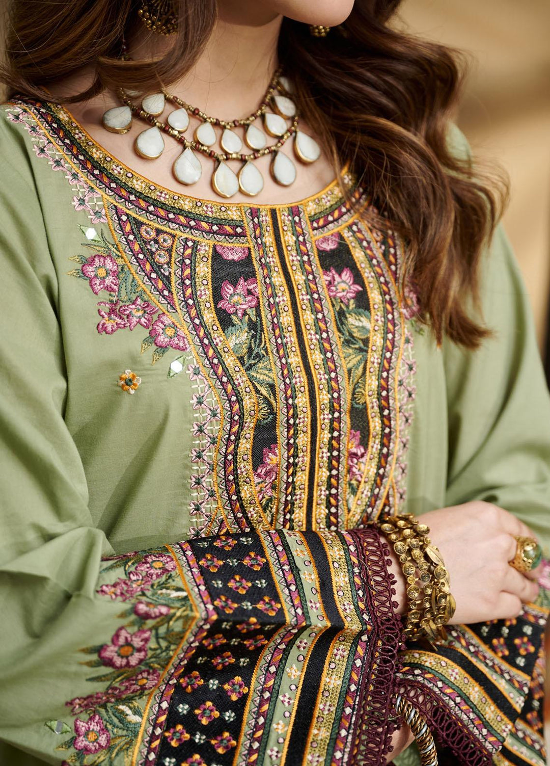 Dhanak Festive Pret Embroidered Lawn 2 Piece Suit DC-2033 GREEN