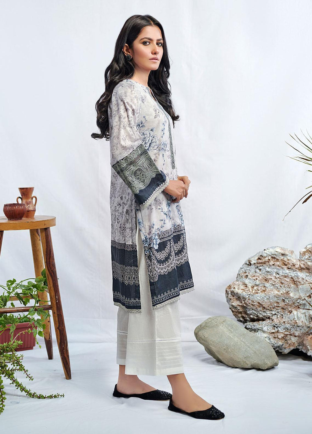Dhanak Casual Pret Embroidered Lawn Shirt DC-0361 Black