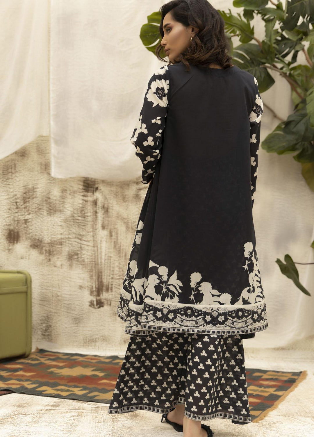 Dhanak Casual Pret Printed Lawn 2 Piece Suit DC-2132 BLACK