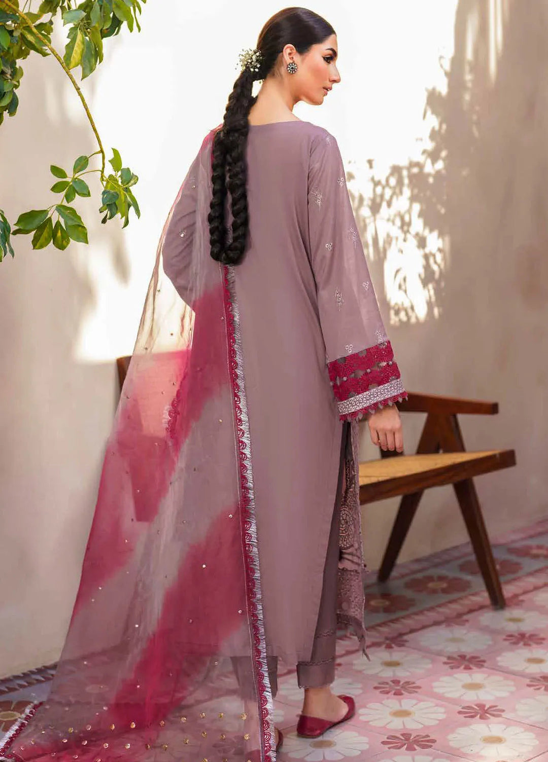 Dhoop Kinaray By Nureh Chikankari Lawn Suits Unstitched 4 Piece NU24DK NS-139 - Summer Collection