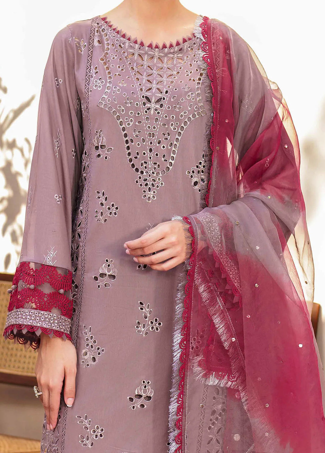 Dhoop Kinaray By Nureh Chikankari Lawn Suits Unstitched 4 Piece NU24DK NS-139 - Summer Collection