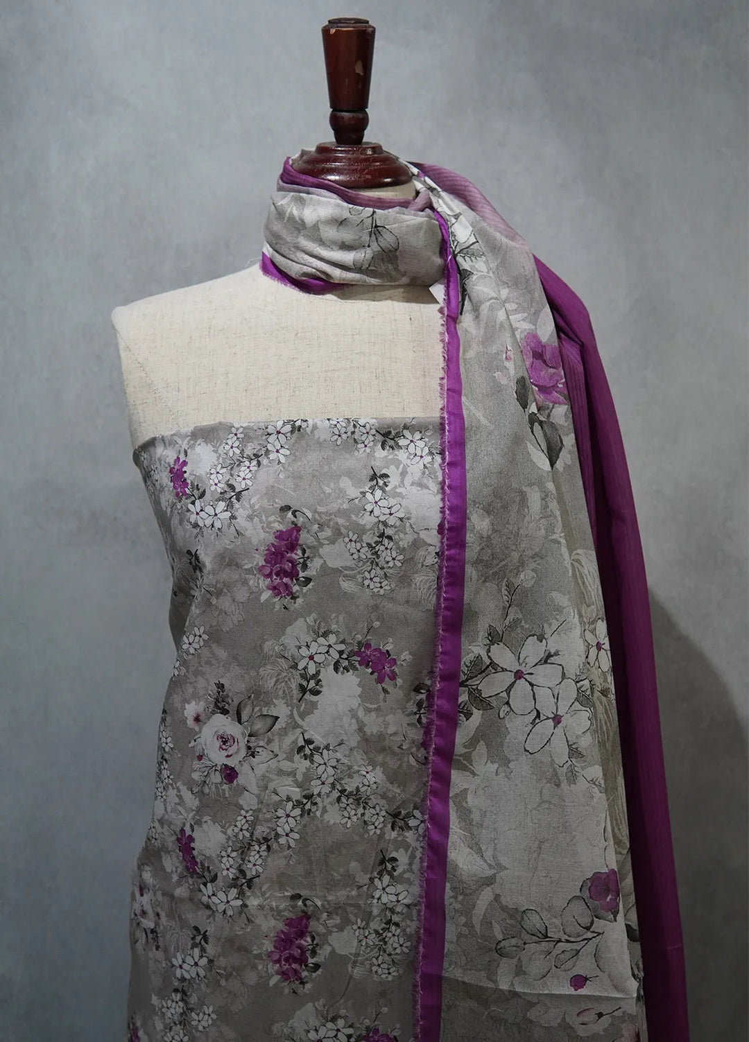 Digital Print By Bin Saeed Printed Lawn Suit Unstitched 3 Piece BN24F Grey - Summer Collection
