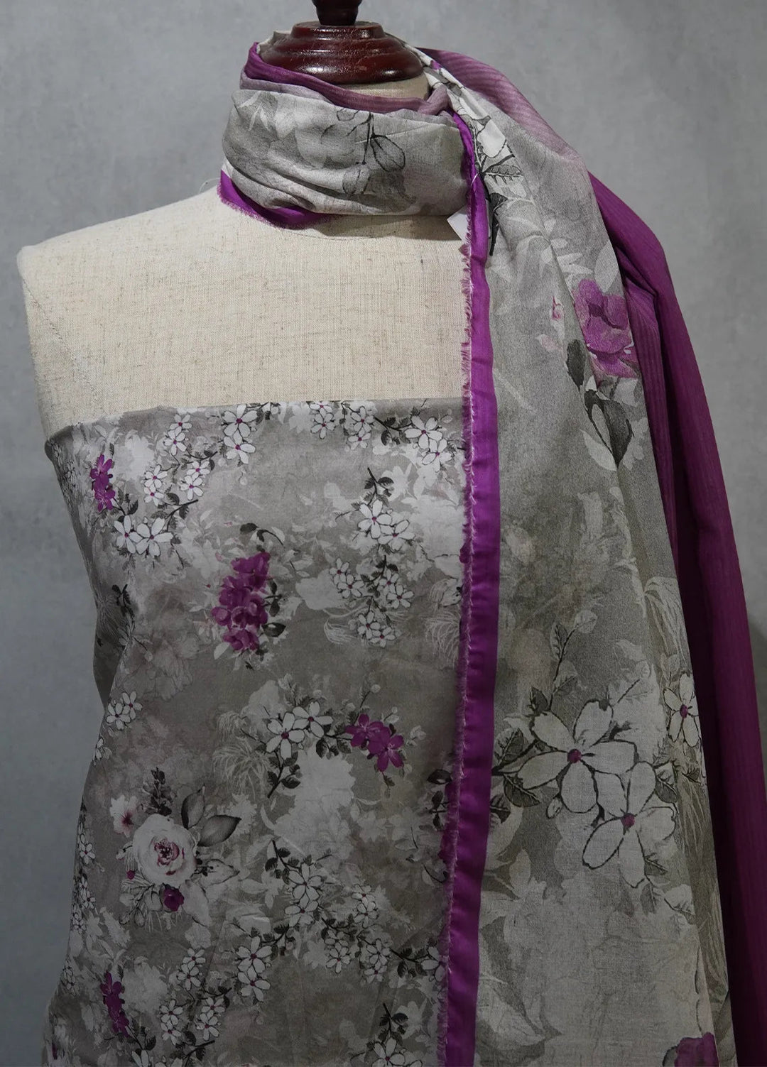 Digital Print By Bin Saeed Printed Lawn Suit Unstitched 3 Piece BN24F Grey - Summer Collection