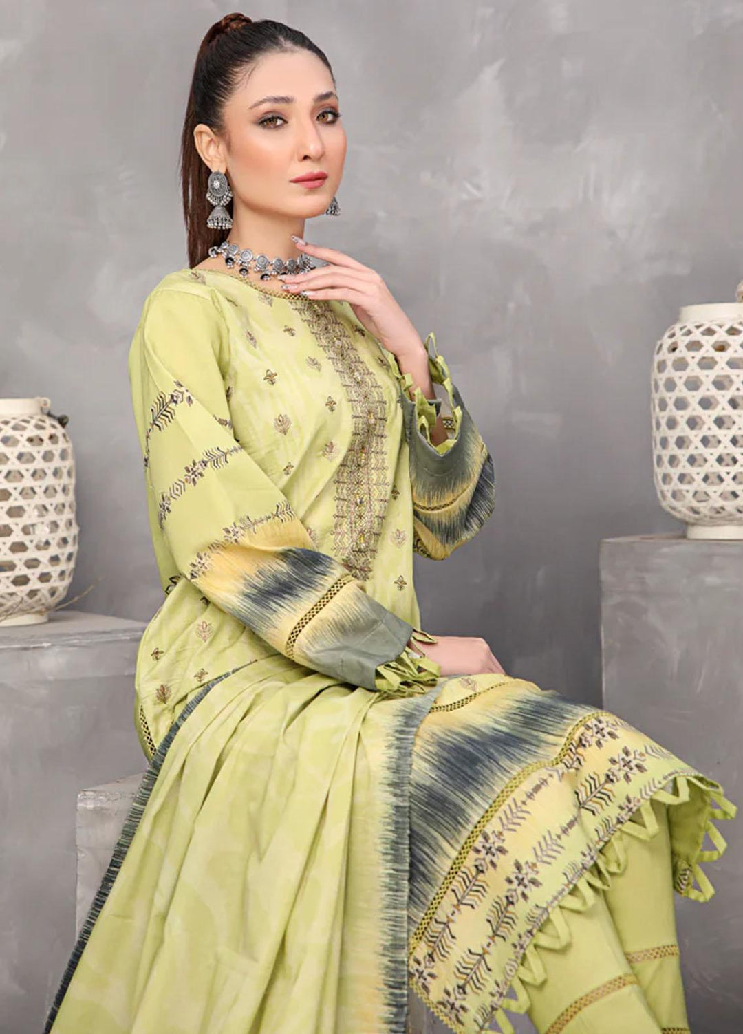 Dosti By Puri Fabrics Embroidered Lawn Suits Unstitched 3 Piece PF23D D-07 - Summer Collection