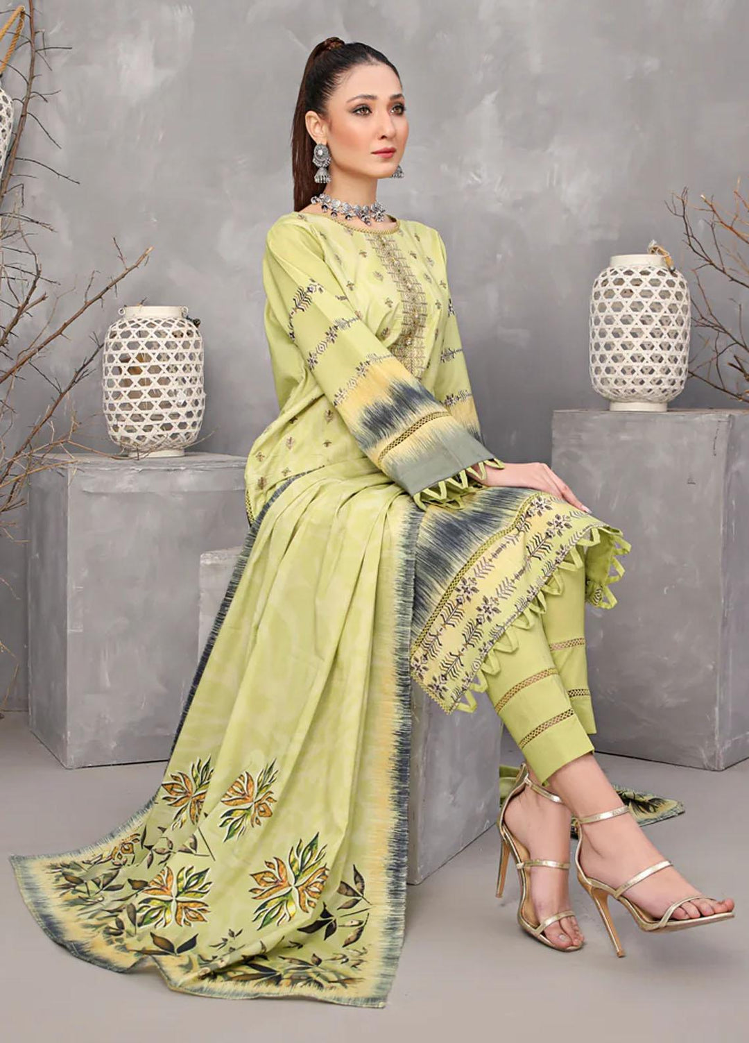 Dosti By Puri Fabrics Embroidered Lawn Suits Unstitched 3 Piece PF23D D-07 - Summer Collection