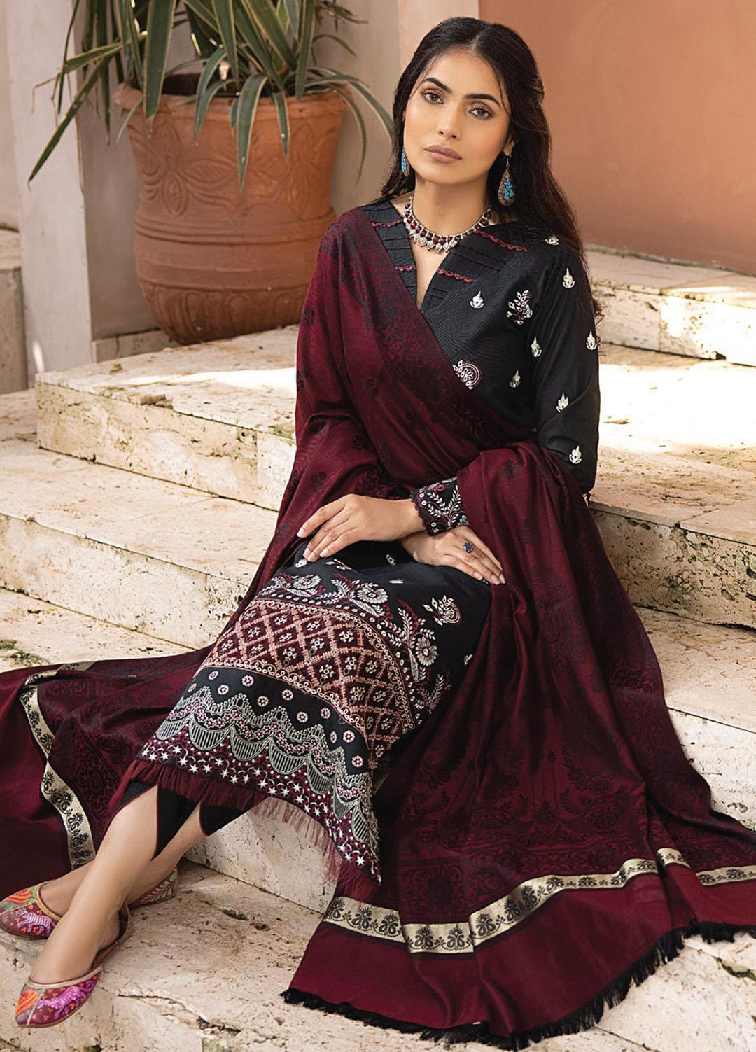 Elak By Humdum Embroidered Khaddar Suits Unstitched 3 Piece HD23EK D-05 - Winter Collection