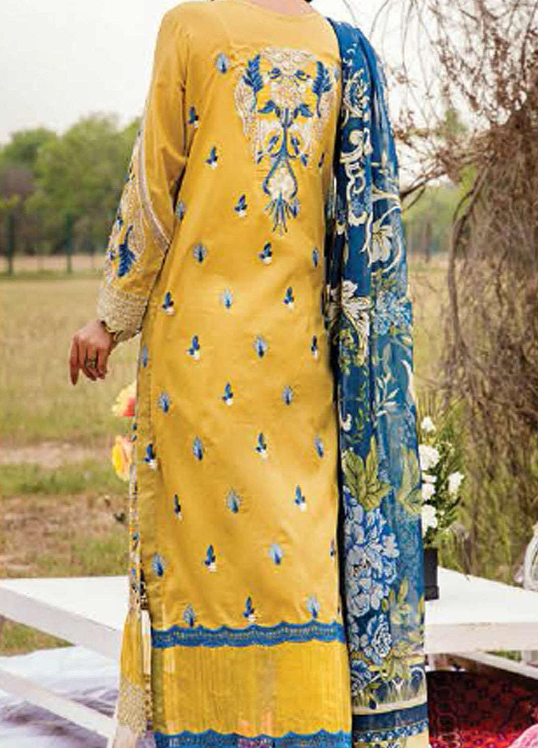 Elysia by Sana Sheraz Embroidered Lawn Suits Unstitched 3 Piece SS21E 08 Veronica - Luxury Collection