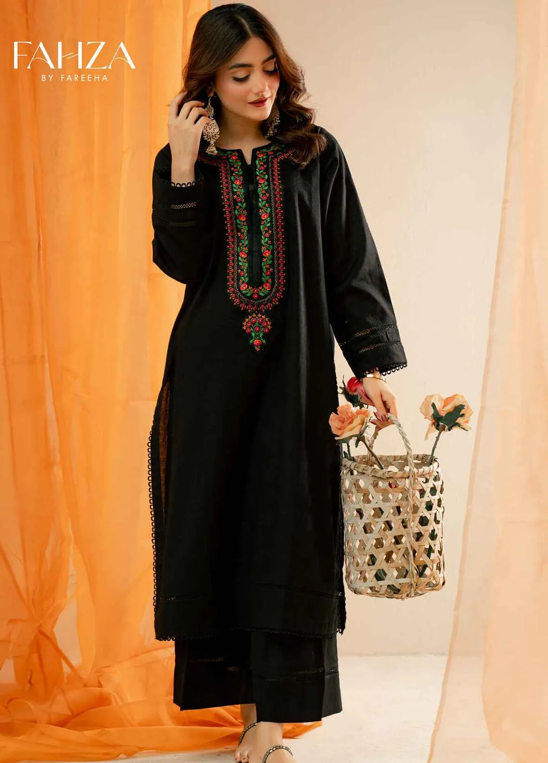 Fahza Pret Embroidered Lawn 2 Piece Suit Aveline