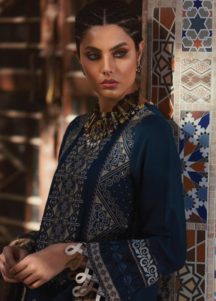 Faixa Faixal Premium by Ittehad Textiles Embroidered Cottel Suits Unstitched 3 Piece IT21FXP D-07 ZEB - Winter Collection