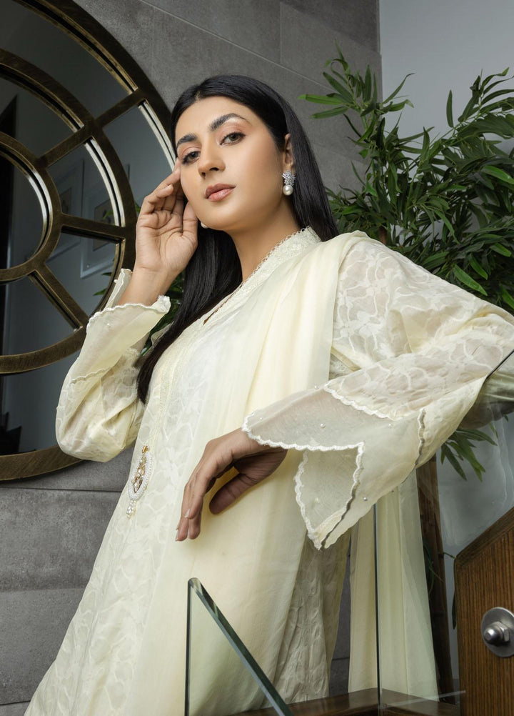 Faiza Aly Pret  Lawn 2 Piece Suit LEMON