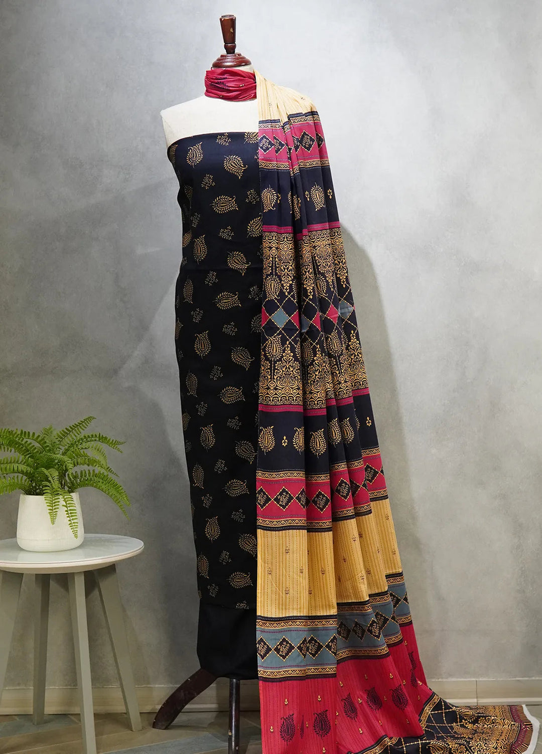 Farah N Faria By Bin Saeed Embroidered Lawn Unstitched Suit 3 Piece BS24F Black - Summer Collection