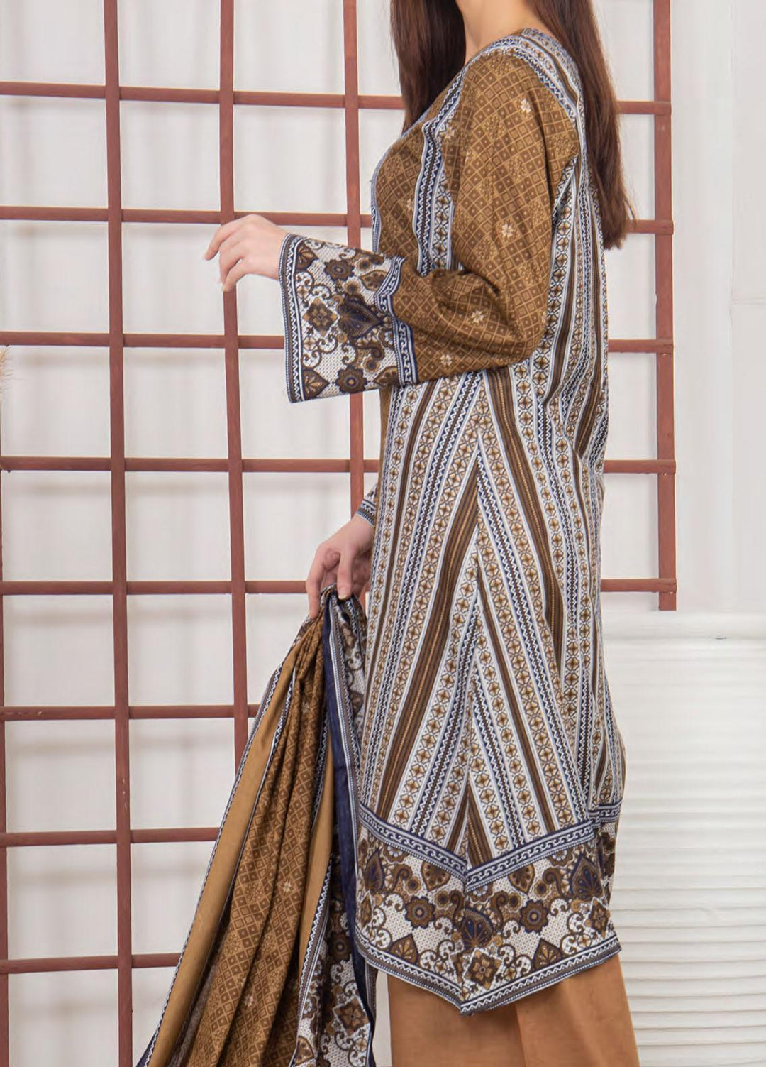 Five Star Printed Lawn Suit Unstitched 3 Piece FS22MD D-51A - Summer Collection