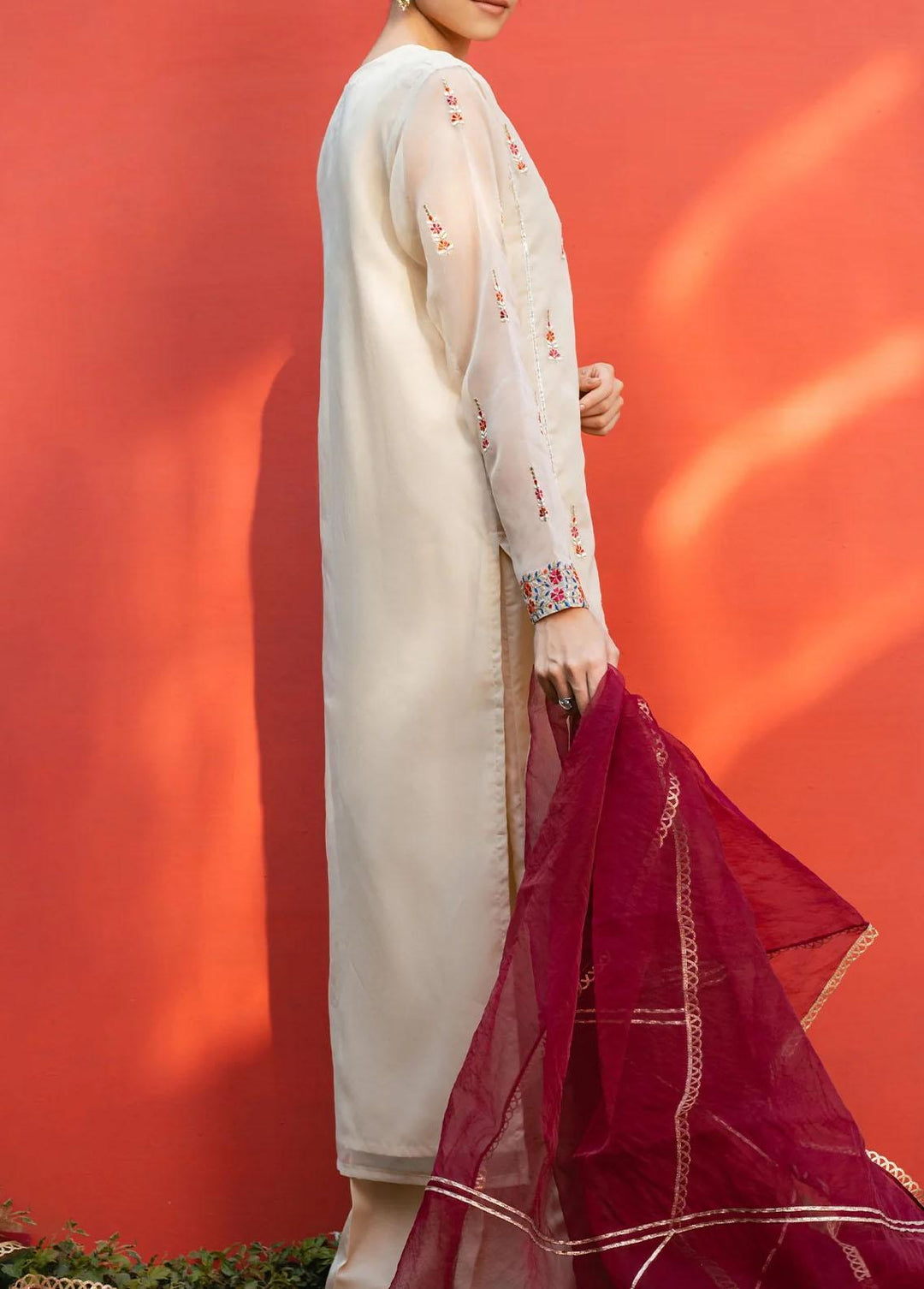 The Woven Palace Pret Embroidered Organza 3 Piece Suit TWP23-F2 WFCST-CR005 ZAVIA