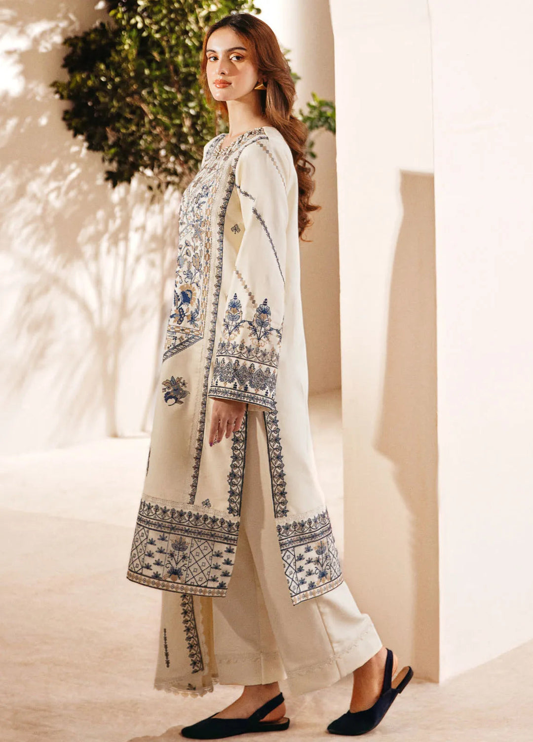 Florent Embroidered Marina Suit Unstitched 3 Piece FL24W FL-2 B - Winter Collection