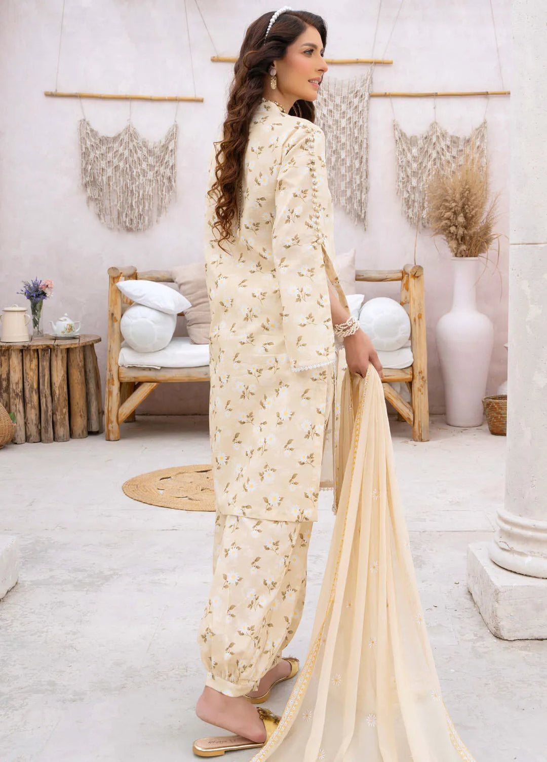 Gardenia By Humdum Embroidered Lawn Suit Unstitched 3 Piece HD24G3 D-04 - Summer Collection