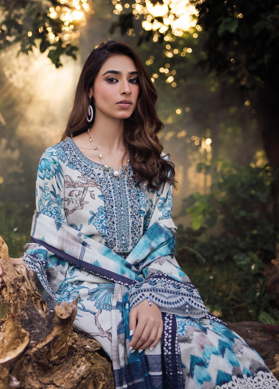 Gardenia By Nureh Embroidered Leather Peach Suits Unstitched 3 Piece NU23LP NSG-139 - Winter Collection