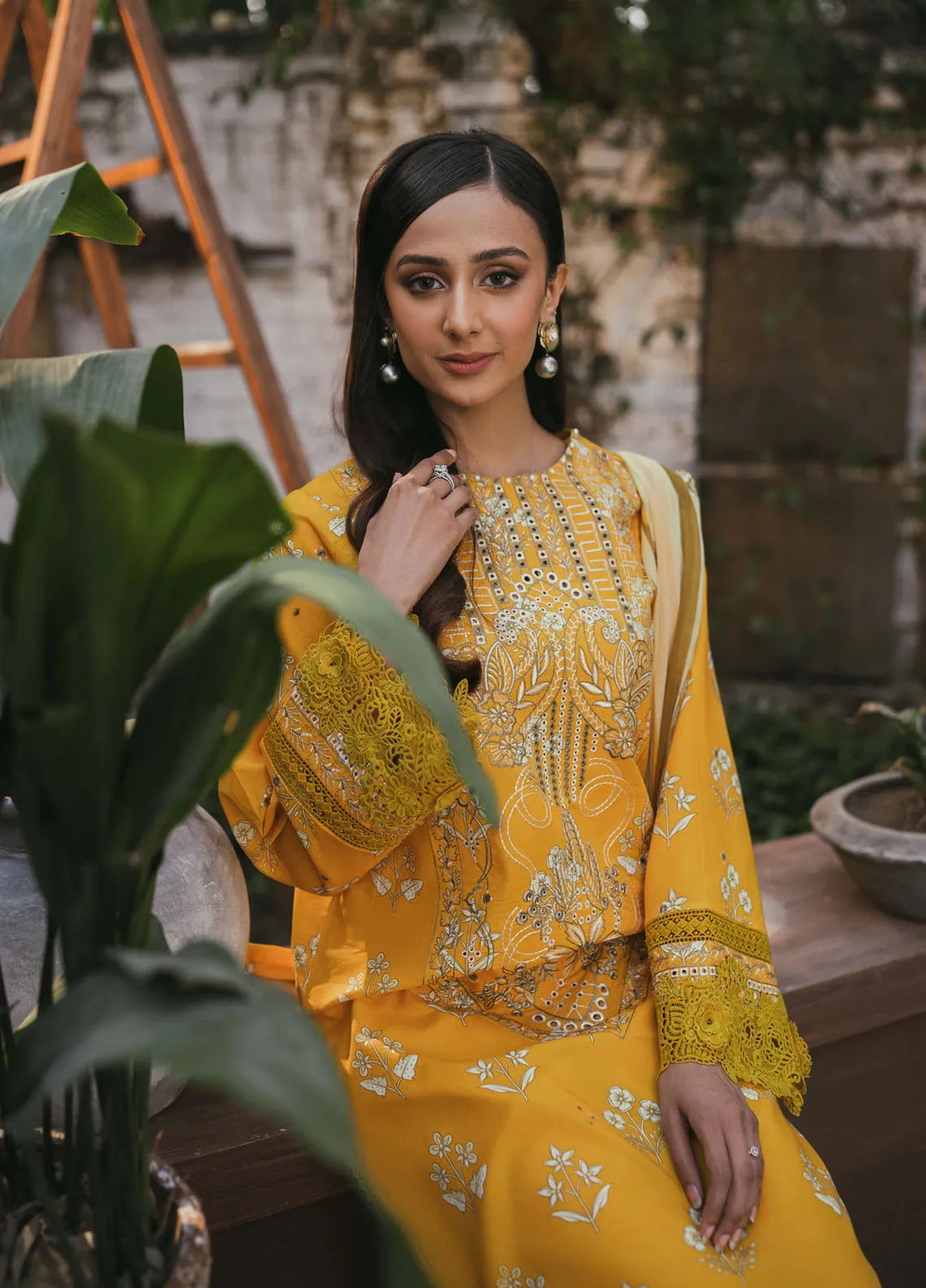 Gardenia Printkari by Humdum Embroidered Lawn Suits Unstitched 3 Piece HD24G D-05 - Summer Collection