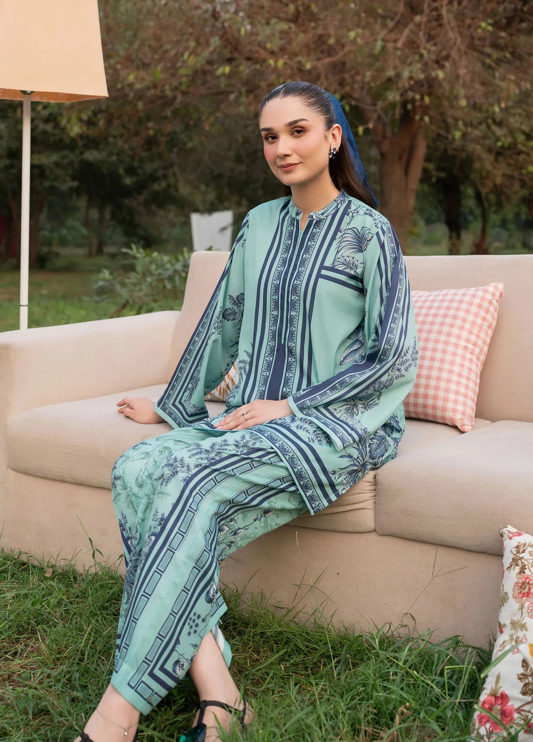 Garnet Pret Printed Khaddar 2 Piece Suit Odora