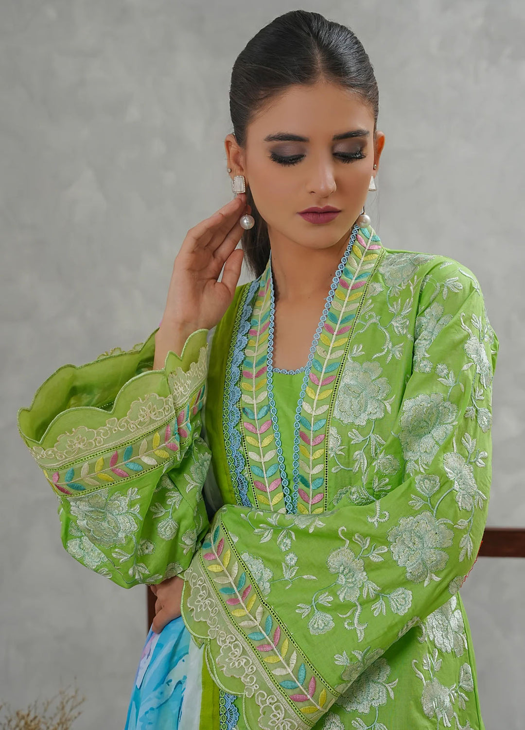 Grape Drape Pret Embroidered Lawn 3 Piece Spring Serenade