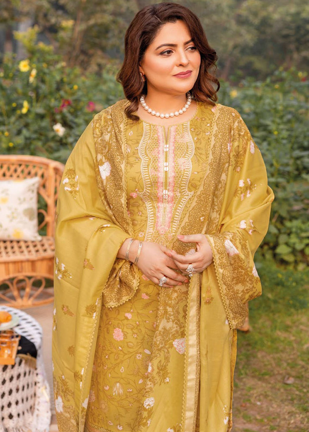 Gul Ahmed Embroidered Lawn Suits Unstitched 3 Piece GA24MT CL 42081 - Summer Collection