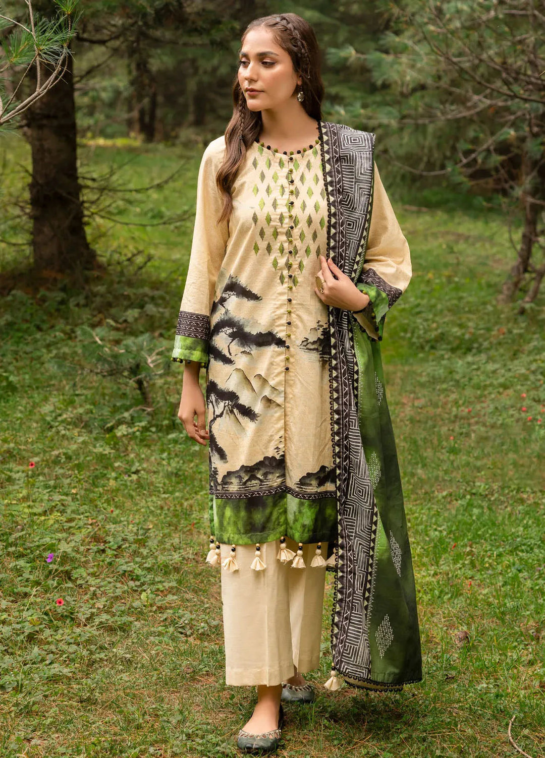 Gul Ahmed Embroidered Light Khaddar Suits Unstitched 3 Piece GA24UW K-42013 L - Winter Collection