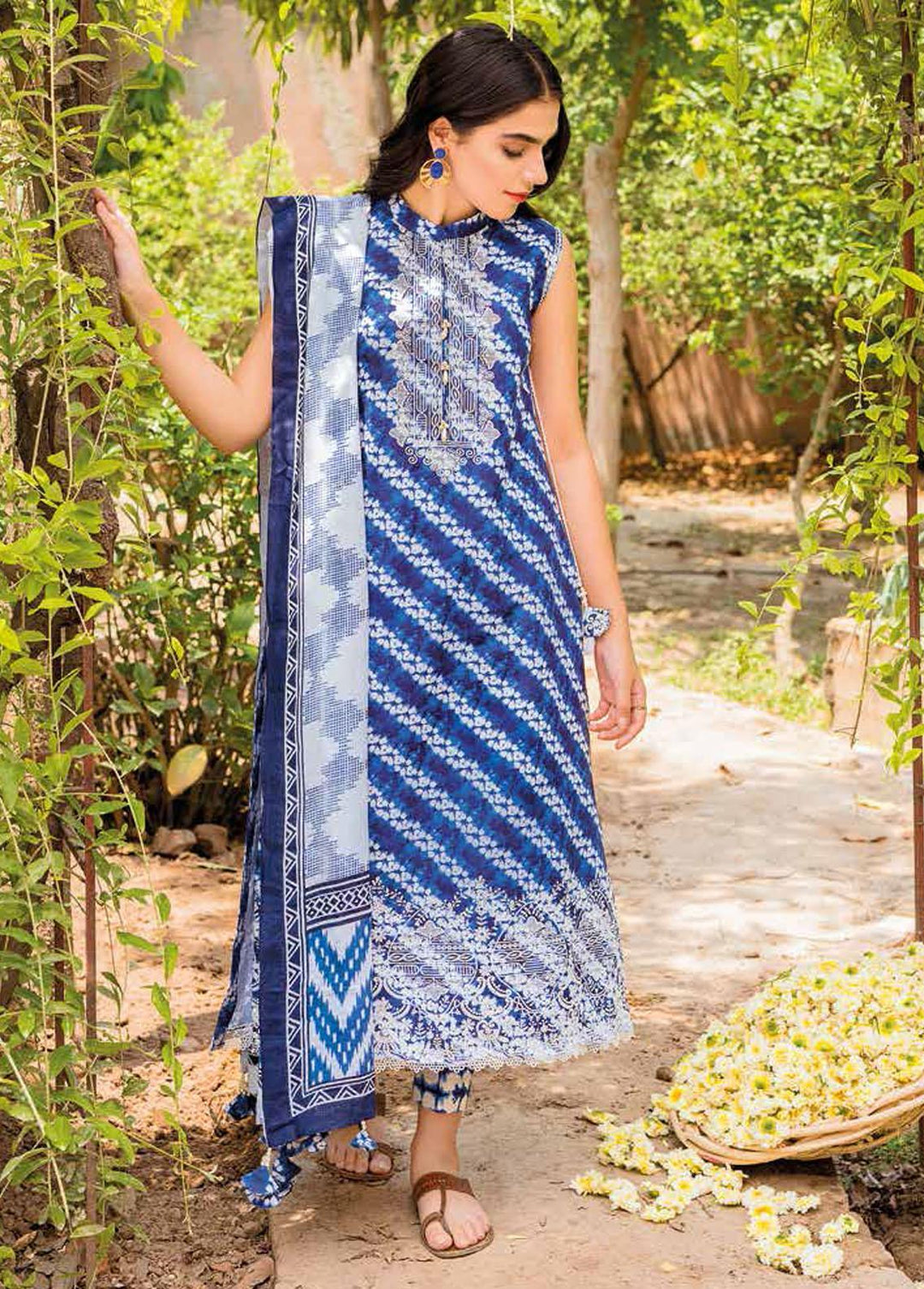 Gul Ahmed Embroidered Lawn Suits Unstitched 3 Piece GA22SB CL-1339 - Summer Collection
