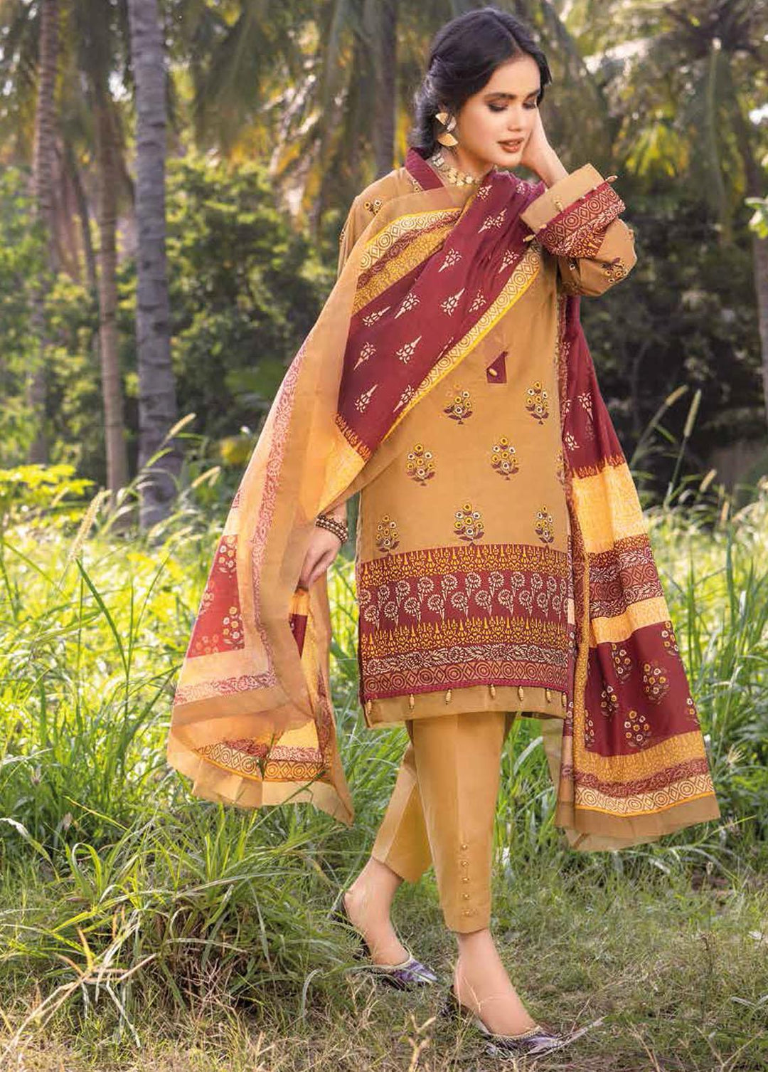 Gul Ahmed Printed Lawn Suits Unstitched 3 Piece GA22SB CL-22080 A - Summer Collection