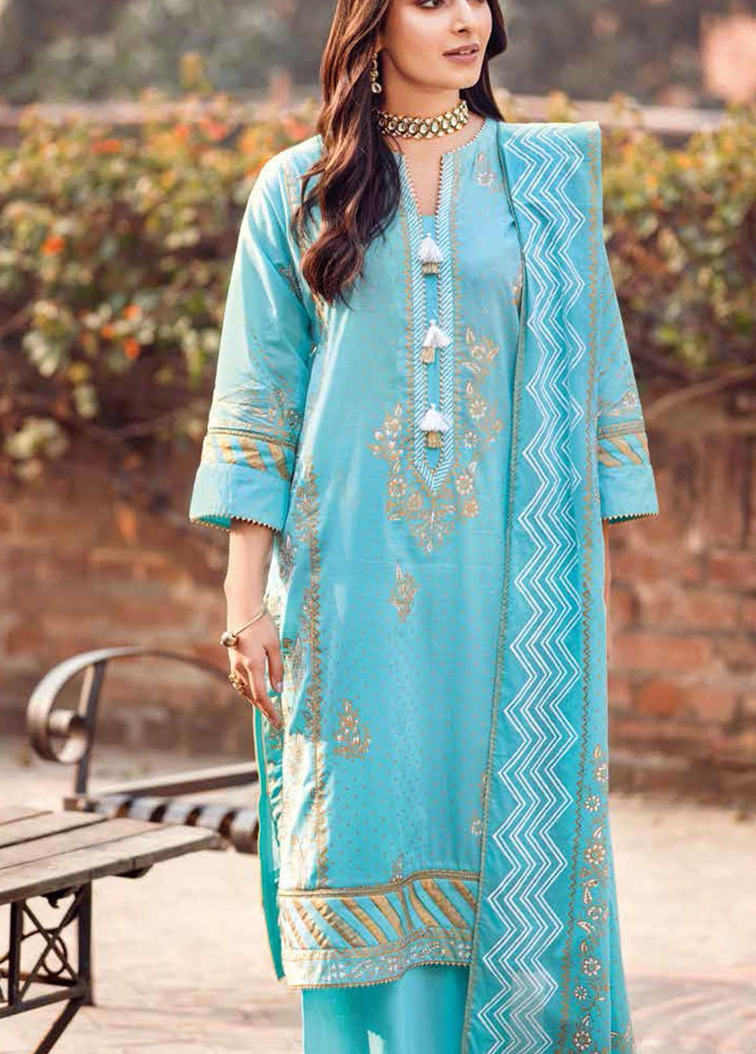 Gul Ahmed Printed Lawn Suits Unstitched 3 Piece GA22SB DN-22010 - Summer Collection