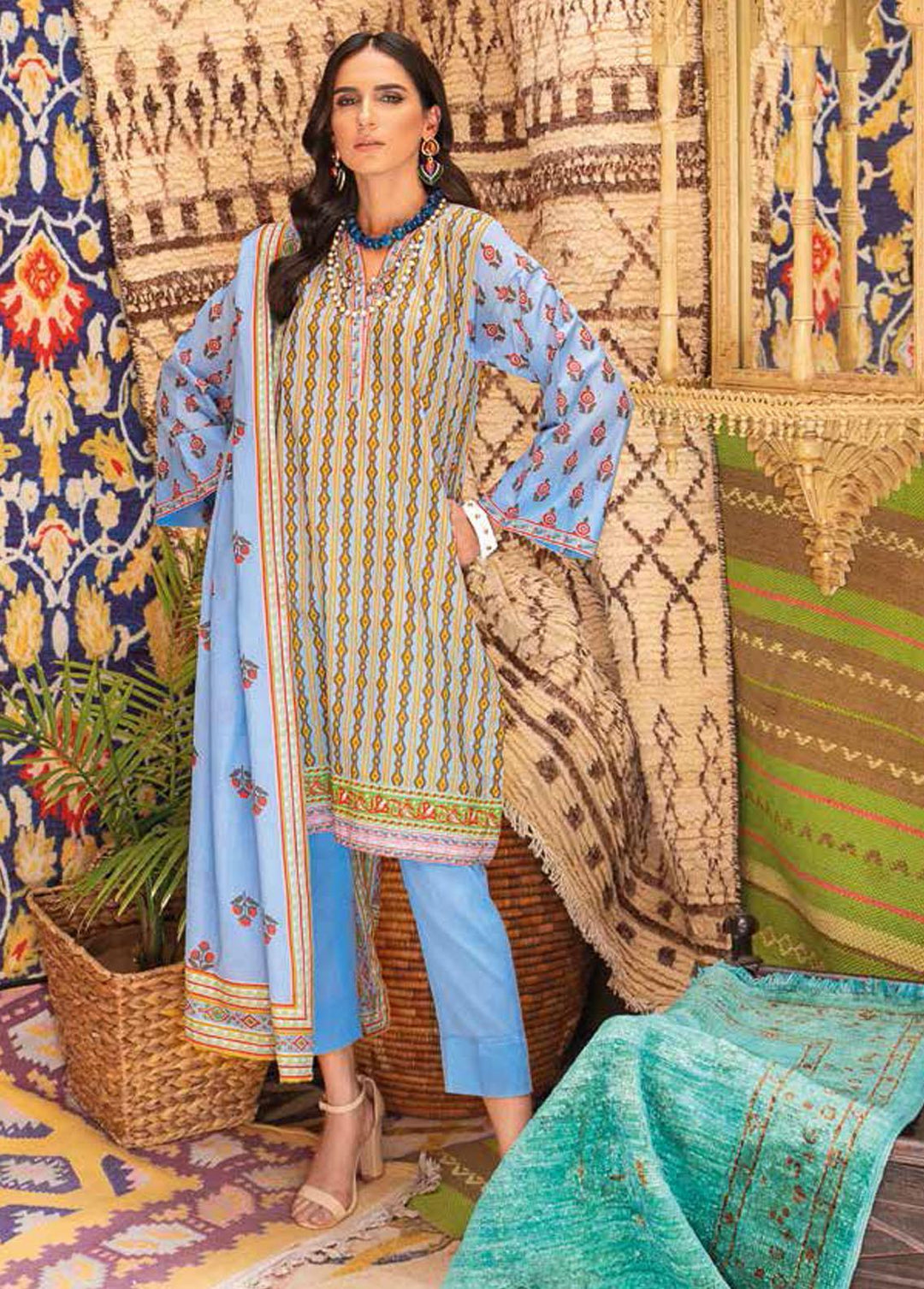 Gul Ahmed Printed Lawn Suits Unstitched 2 Piece GA22SB TL-312 A - Summer Collection