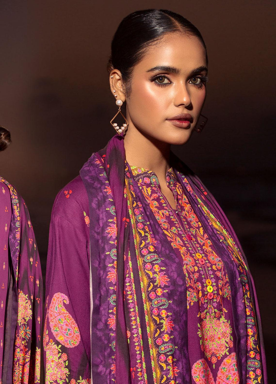Gul Ahmed Printed Linen Suits Unstitched 3 Piece GA23LLW CV 32006 - Winter Collection