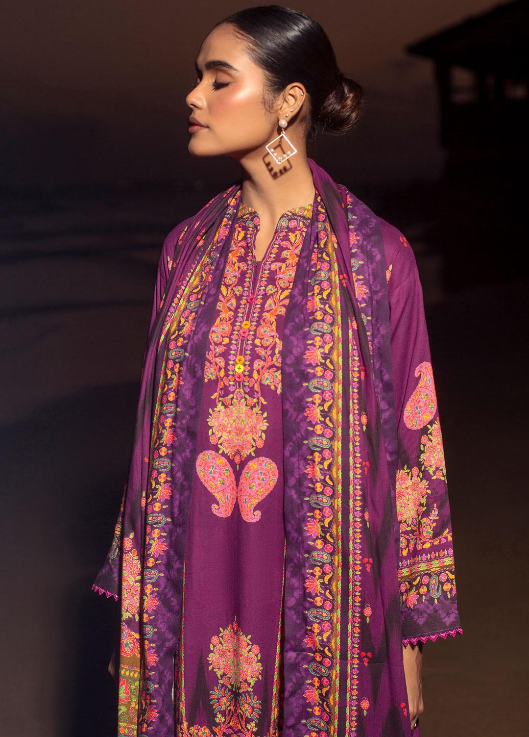 Gul Ahmed Printed Linen Suits Unstitched 3 Piece GA23LLW CV 32006 - Winter Collection