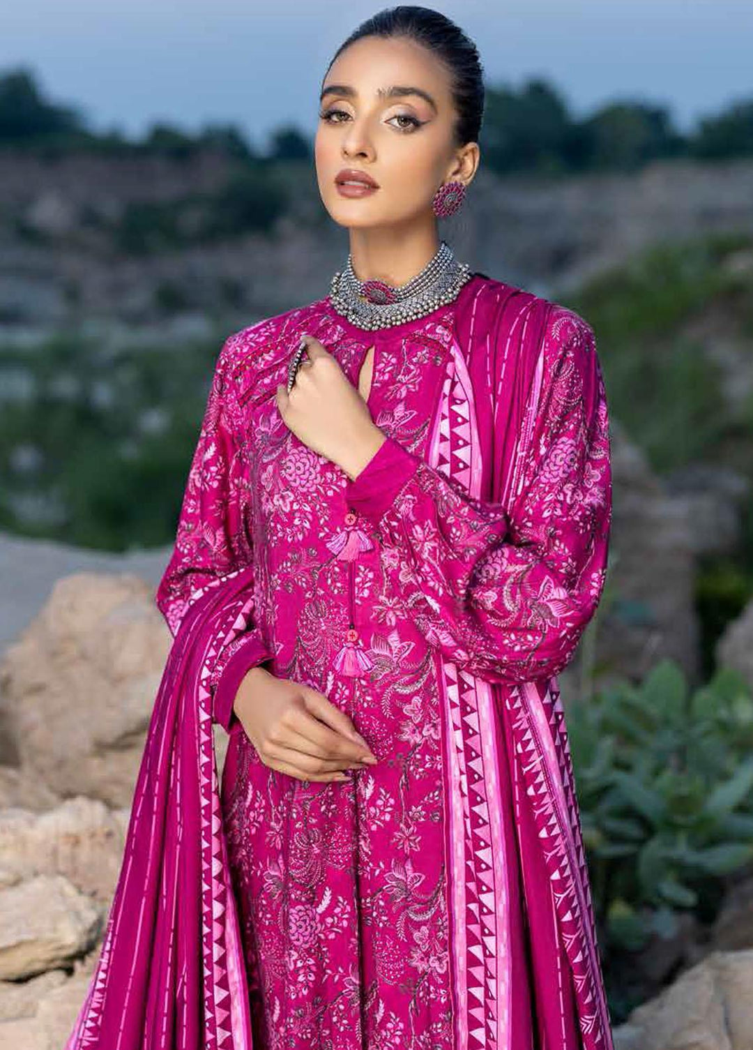 Gul Ahmed Printed Linen Suits Unstitched 3 Piece GA22LN LT-22016B - Winter Collection