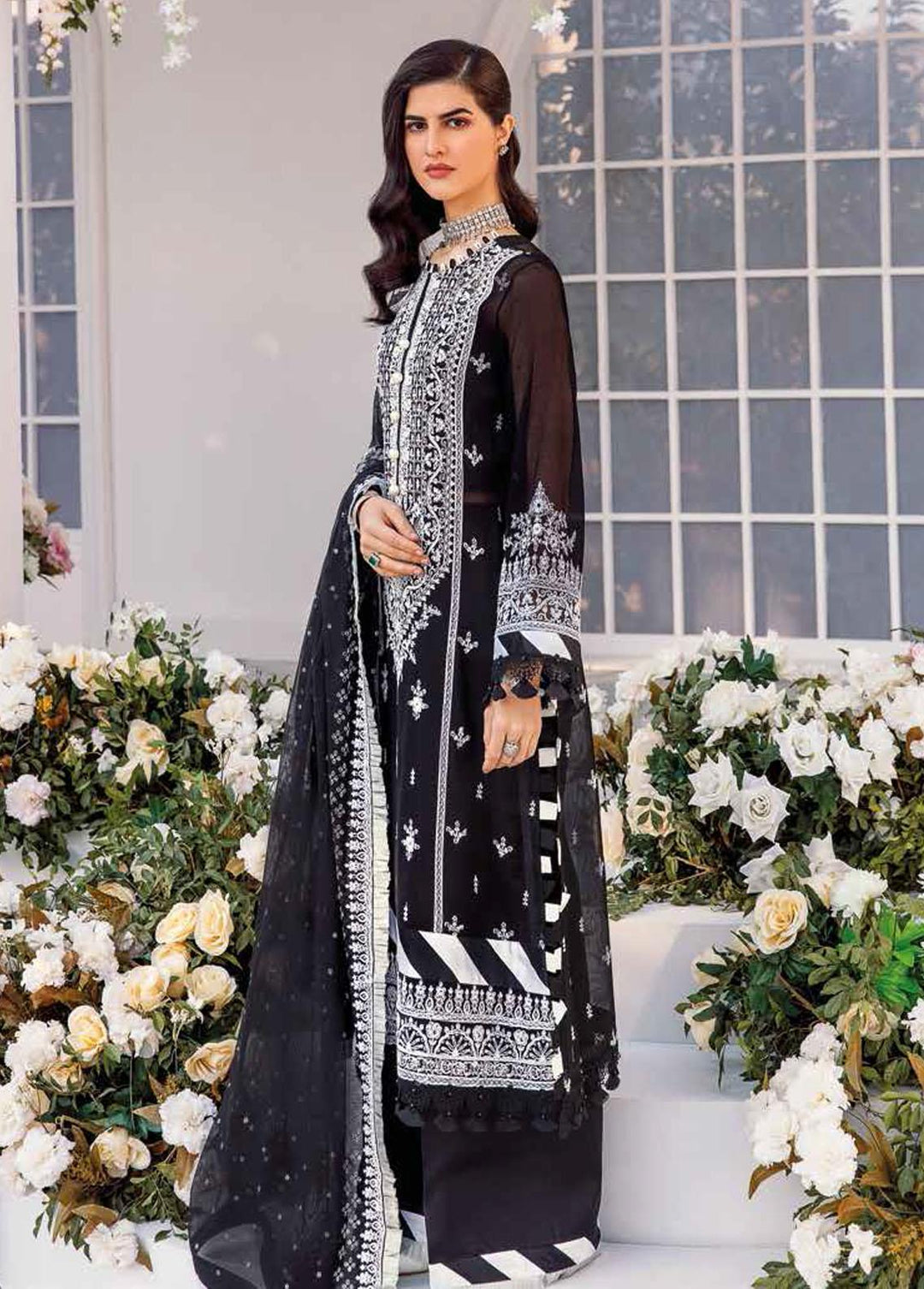 Gul Ahmed Embroidered Lawn Suits Unstitched 3 Piece GA22FS LE-22003 - Summer Collection
