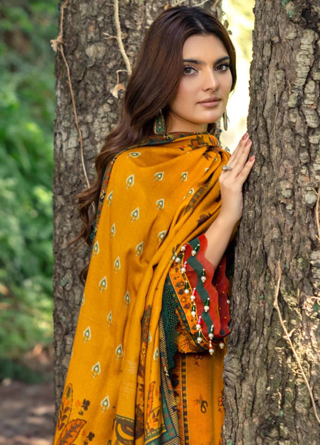 Gul Ahmed Printed Khaddar Suits Unstitched 3 Piece GA24UW AP-42037 - Winter Collection