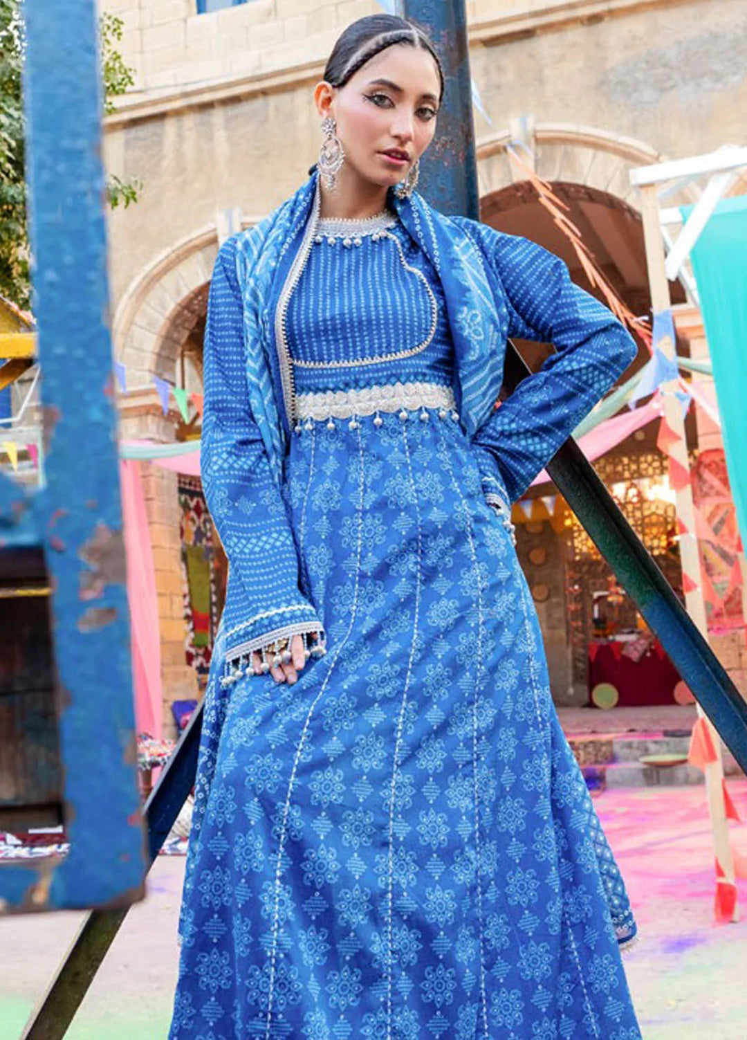 Gul Ahmed Printed Lawn Suits Unstitched 3 Piece GA25CH CL-52412 B - Summer Collection