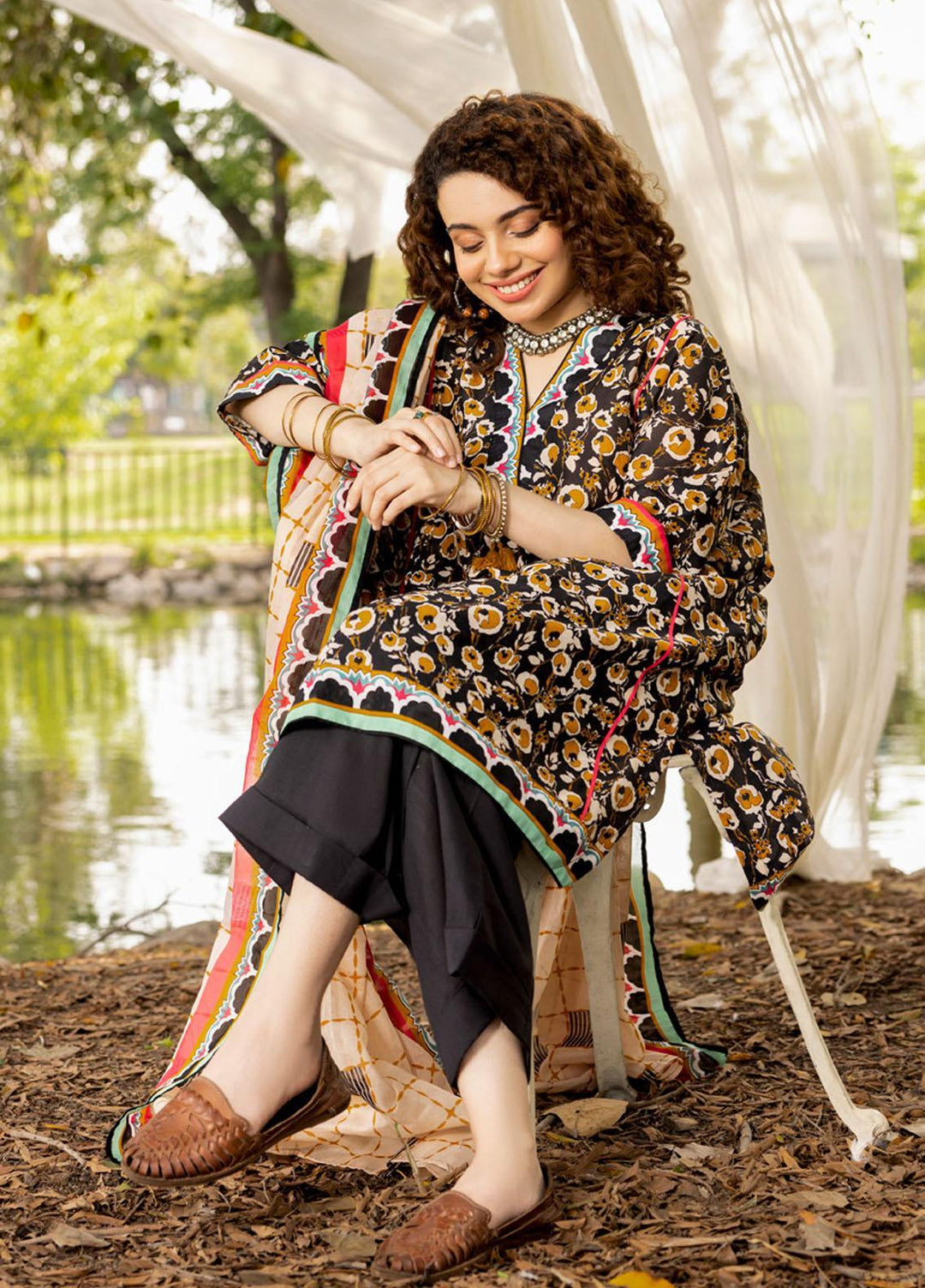 Gul Ahmed Printed Lawn Suits Unstitched 3 Piece GA23SF CL32336-A - Summer Collection